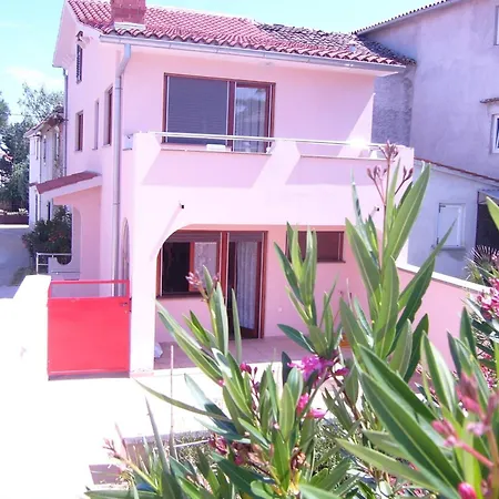 Hébergement de vacances House Alba *